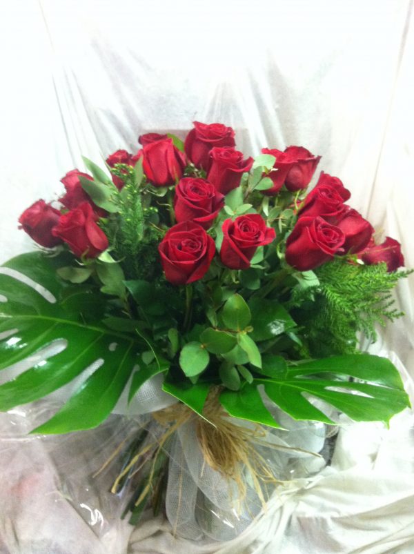 Ramo de 12 rosas - Imagen 2