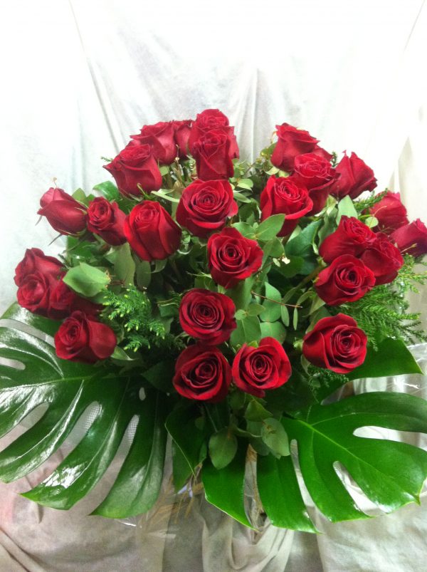 Ramo de 12 rosas - Imagen 3