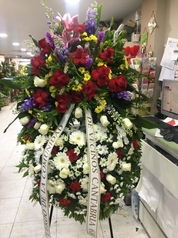 Corona difunto flor variada