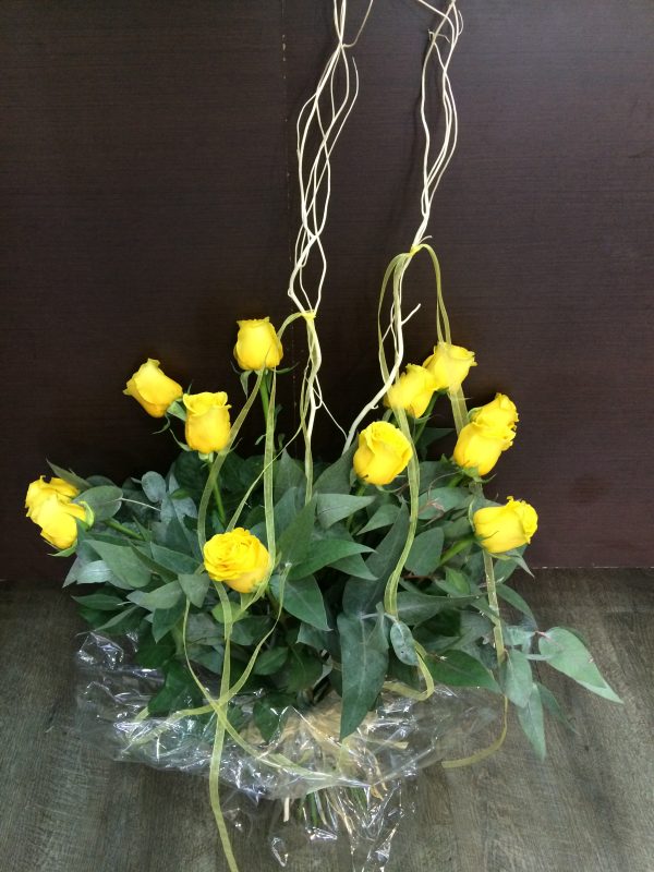 Ramo de 12 rosas - Imagen 4