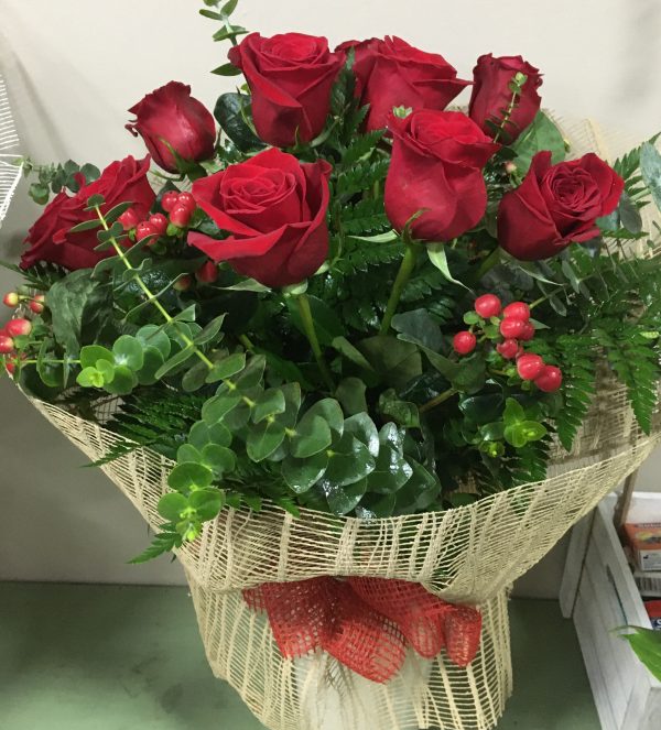 Ram de 12 roses vermelles