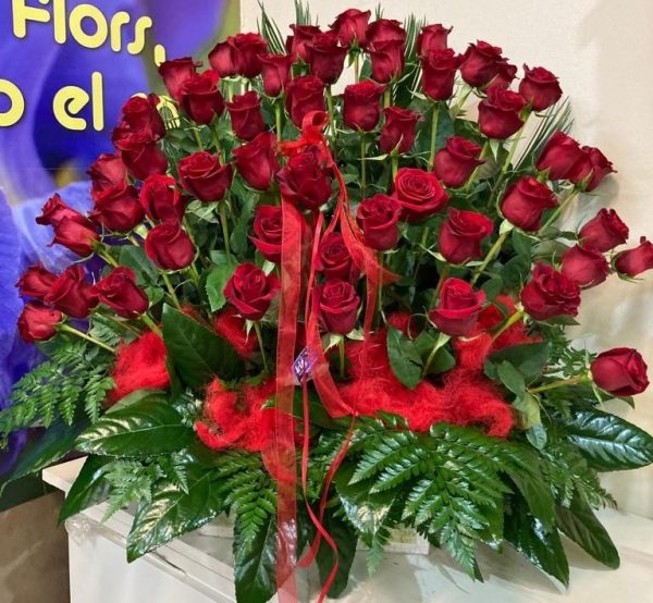 Centro de 60 rosas rojas - Imagen 2