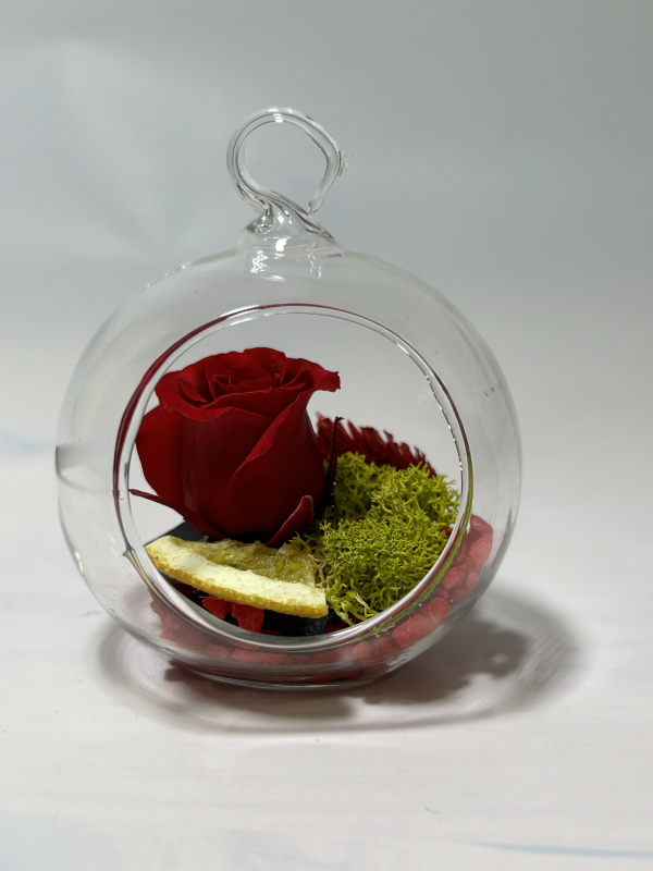 Bola de cristal mini con rosa eterna 6 cm