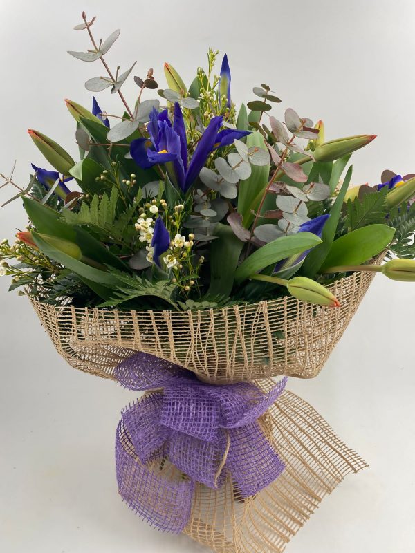 Ramo Bouquet con tulipanes e iris - Imagen 3